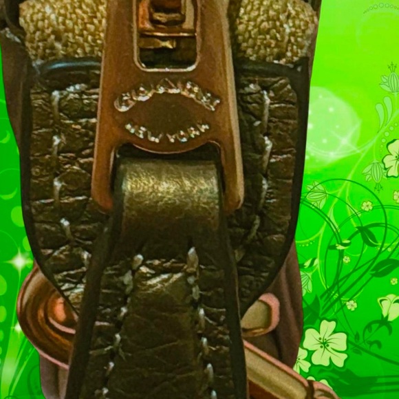 Sold - Picture 3 of 7